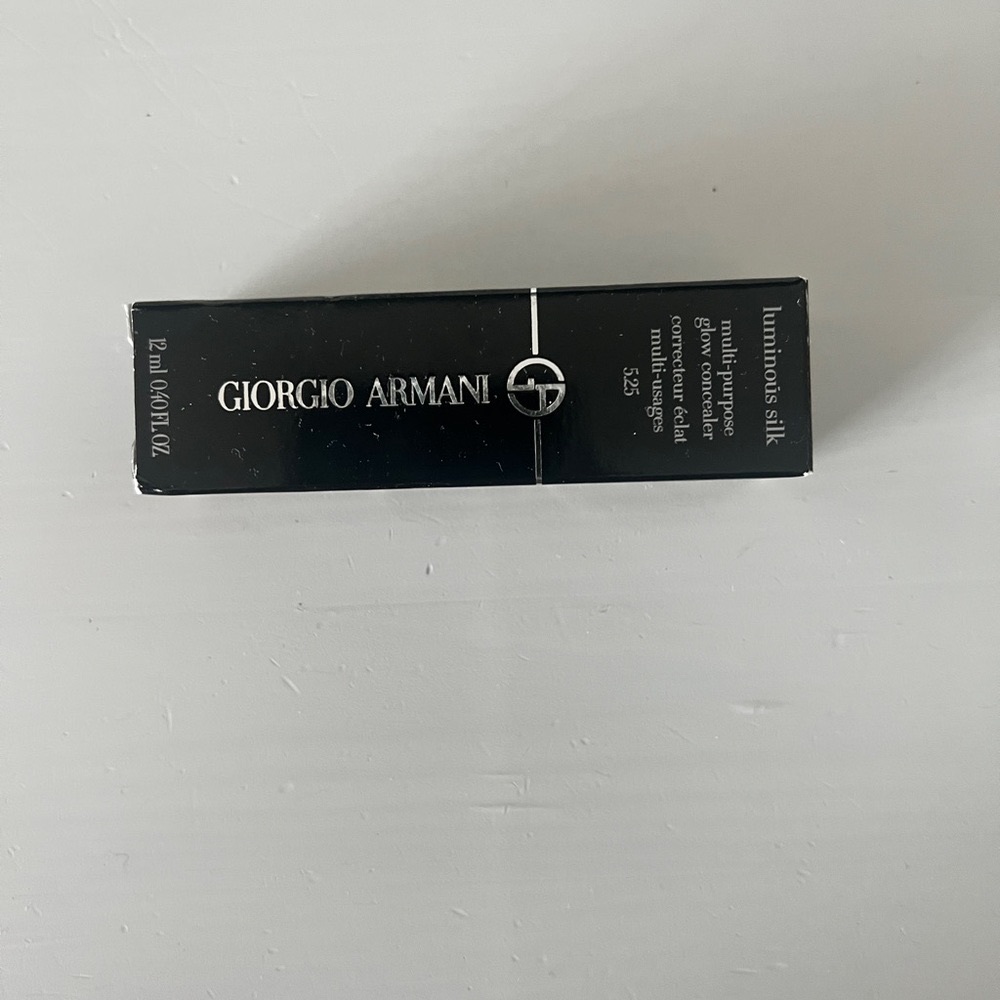 Armani Beauty Luminous Silk Concealer 5.25 NWB
